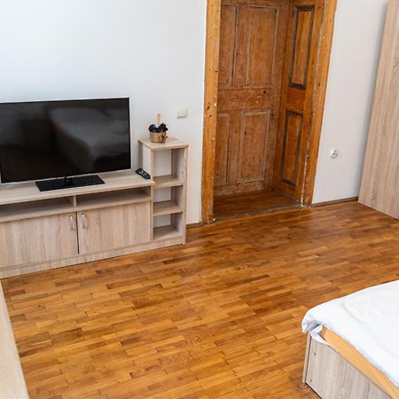 Fabini Apartments Mediaş エクステリア 写真