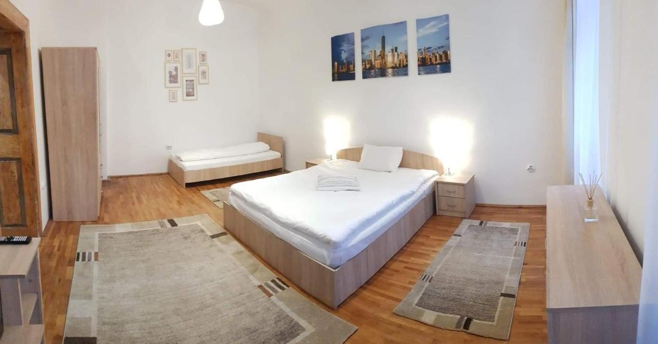 Fabini Apartments Mediaş エクステリア 写真